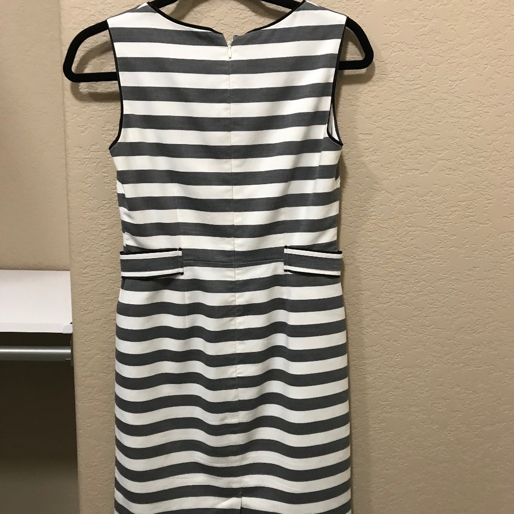 Banana Republic Grey and White Striped Sleeveless Sheath Dress